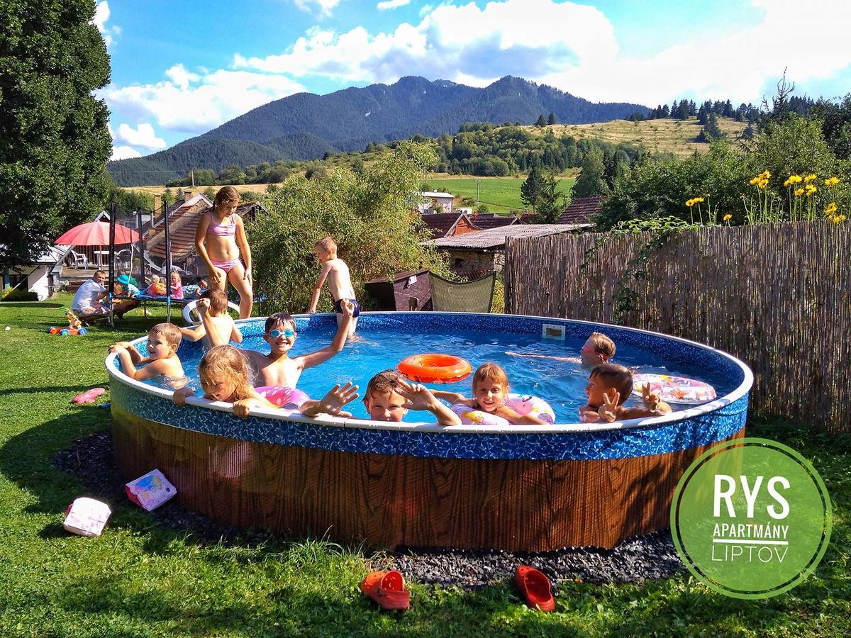 Rys Apartmany - Liptov Liptovský Mikuláš Buitenkant foto